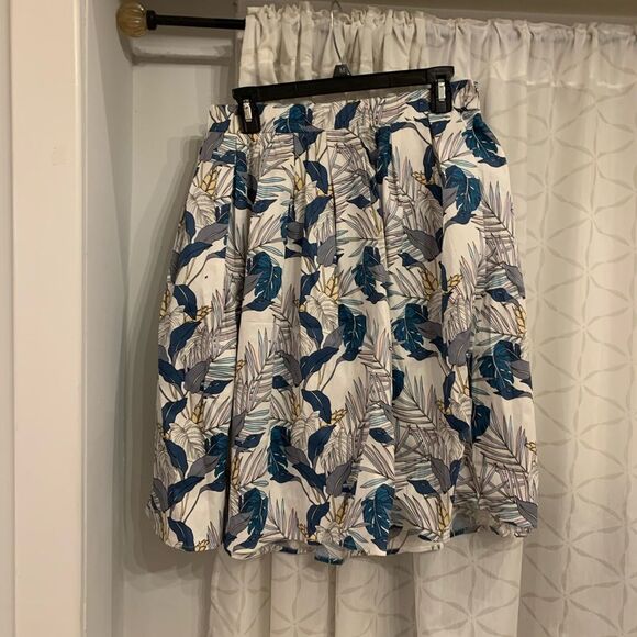 Floral Print Midi Skirt NWT - Picture 1 of 5